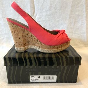 Moda Spana Heather Coral/Pink Wedge Sandals Sz 7.5